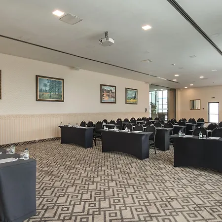 Expo - Free Airport Shuttle Hotel 4*