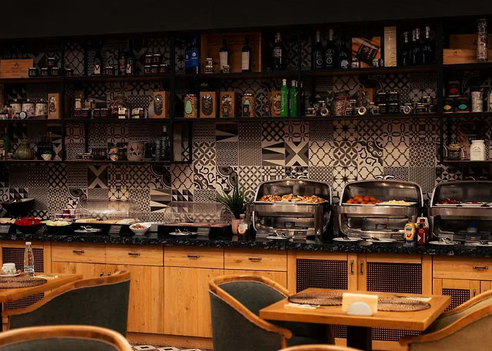 Expo - Free Airport Shuttle 4*