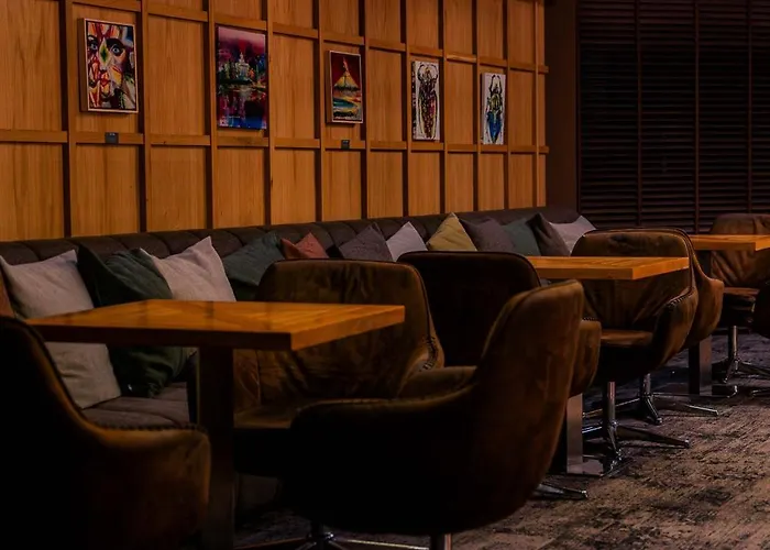 Expo - Free Airport Shuttle Hotel 4*