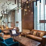 Expo - Free Airport Shuttle Hotel 4*