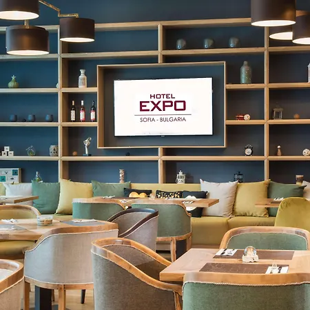 Expo - Free Airport Shuttle Hotell