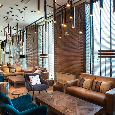 Expo - Free Airport Shuttle Hotell 4*