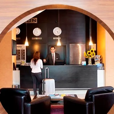 Expo - Free Airport Shuttle Hotell 4*