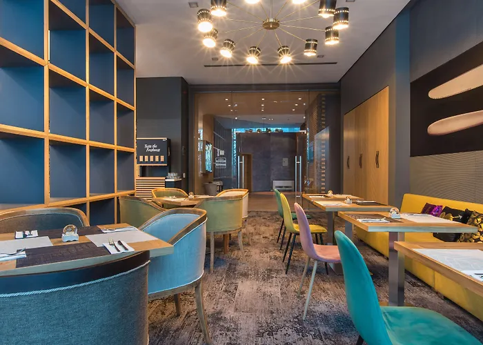 Expo - Free Airport Shuttle Хотел София