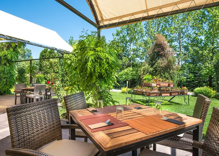 Expo - Free Airport Shuttle Hotel