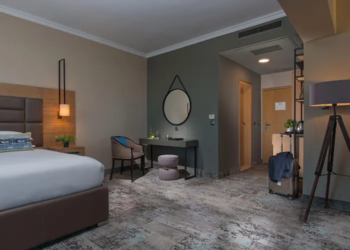 Expo - Free Airport Shuttle 4* София