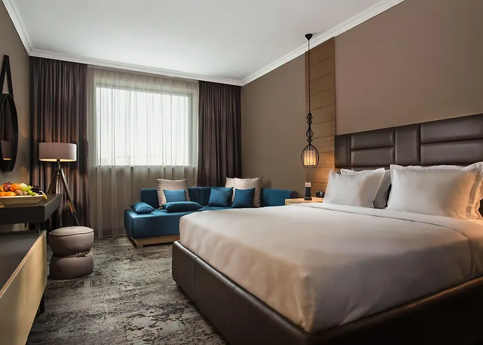 Expo - Free Airport Shuttle Hotel