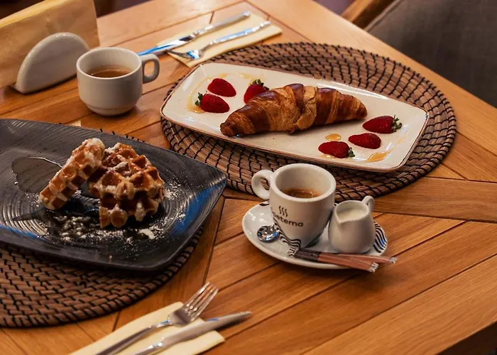 Expo - Free Airport Shuttle Хотел София