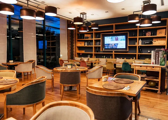 Хотел Expo - Free Airport Shuttle 4*