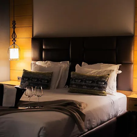 Expo - Free Airport Shuttle 4*