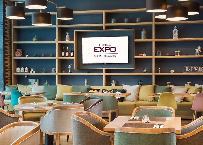 Expo - Free Airport Shuttle 호텔