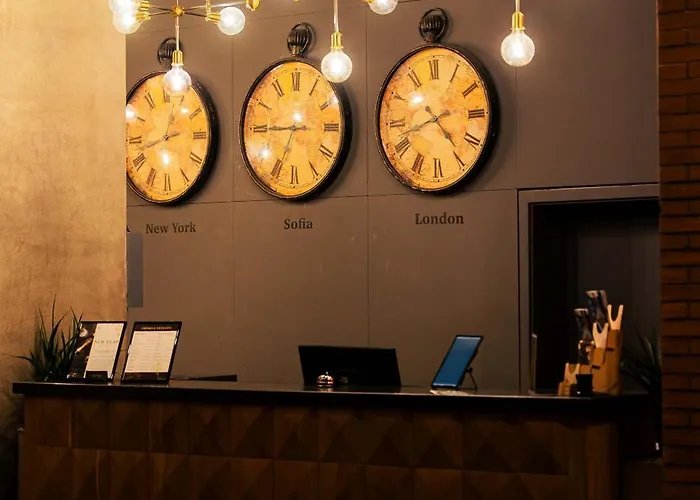 Expo - Free Airport Shuttle 호텔