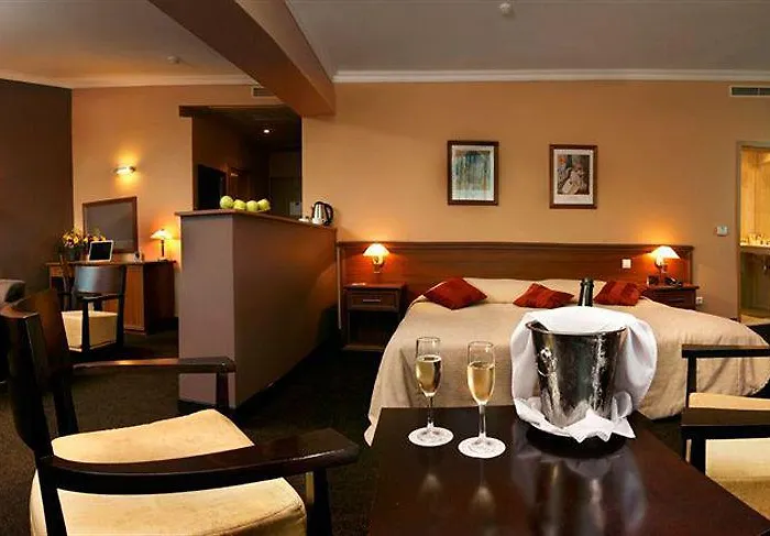 호텔 Expo - Free Airport Shuttle 소피아