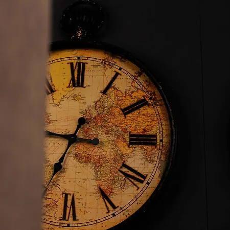 Hotel Expo - Free Airport Shuttle